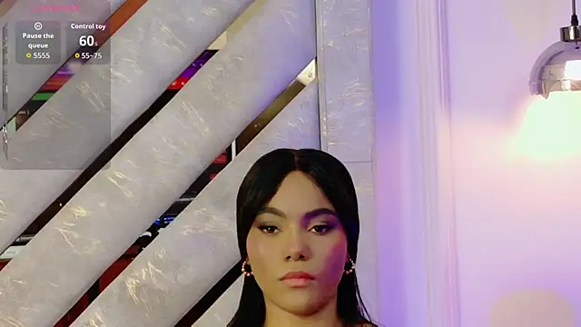 Sara Boom online show from 04.14.26