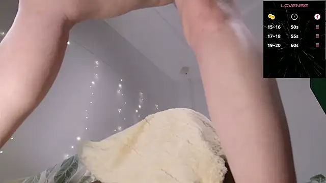 AnnJey online show from 10.03.25