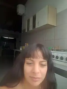Snapshot of ZaraHoney chatting on 01.19.25 ZaraHoney online show from 01.19.25