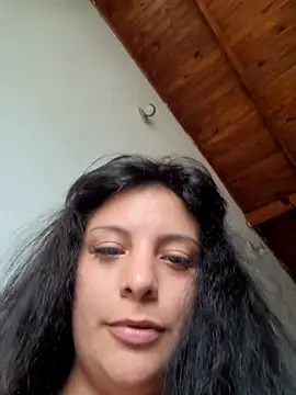 Snapshot of ZaraHoney chatting on 01.20.25 ZaraHoney online show from 01.20.25