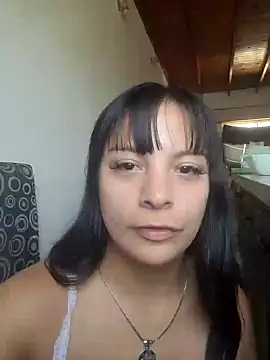 Snapshot of ZaraHoney chatting on 01.22.25 ZaraHoney online show from 01.22.25