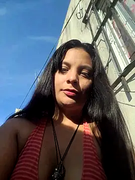 Snapshot of ZaraHoney chatting on 03.15.25 ZaraHoney online show from 03.15.25