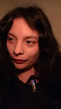 Snapshot of ZaraHoney chatting on 09.18.25 ZaraHoney online show from 09.18.25