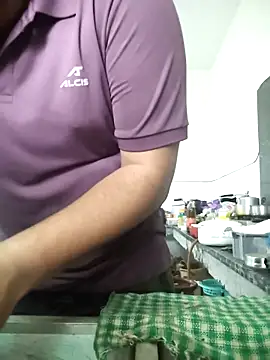 Snapshot of thebrownboi01 chatting on 03.10.26 thebrownboi01 online show from 03.10.26