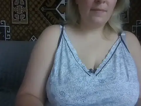 Diana Britt online show from 09.19.25