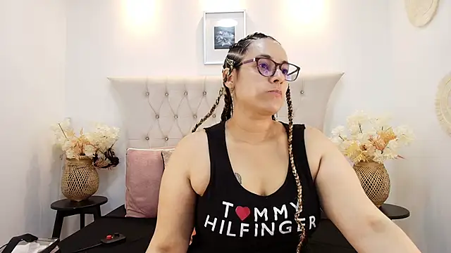 MIchelMomet online show from 02.20.25