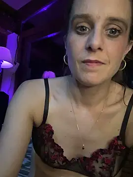 Snapshot of LadyChantale chatting on 01.15.25 LadyChantale online show from 01.15.25