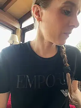 Snapshot of LadyChantale chatting on 01.16.25 LadyChantale online show from 01.16.25