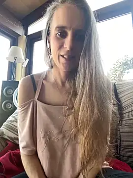 Snapshot of LadyChantale chatting on 01.17.25 LadyChantale online show from 01.17.25