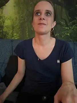 Snapshot of LadyChantale chatting on 02.26.25 LadyChantale online show from 02.26.25