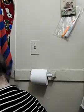 Snapshot of Snowbunnycake_131 chatting on 01.19.25 Snowbunnycake 131 online show from 01.19.25