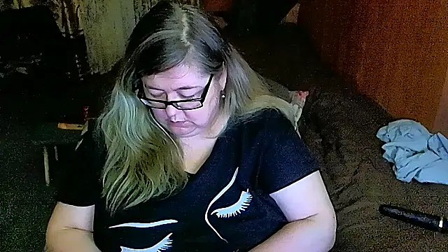 Snapshot of sex2 chatting on 02.21.25 sex2 online show from 02.21.25