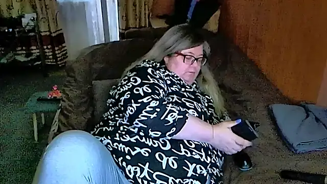 Snapshot of sex2 chatting on 03.16.25 sex2 online show from 03.16.25