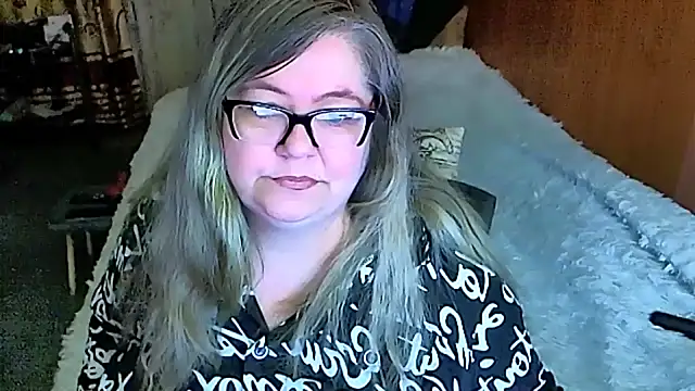 Snapshot of sex2 chatting on 03.17.25 sex2 online show from 03.17.25