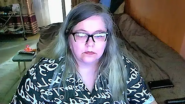 Snapshot of sex2 chatting on 03.20.25 sex2 online show from 03.20.25