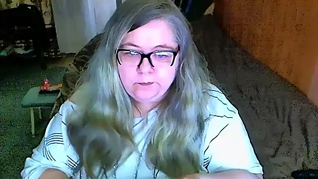 Snapshot of sex2 chatting on 03.22.25 sex2 online show from 03.22.25