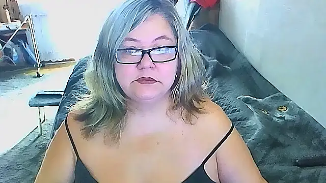 Snapshot of sex2 chatting on 09.14.25 sex2 online show from 09.14.25