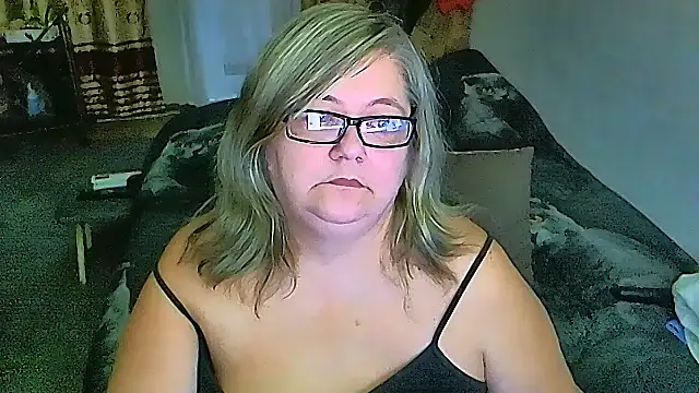 Snapshot of sex2 chatting on 10.10.25 sex2 online show from 10.10.25