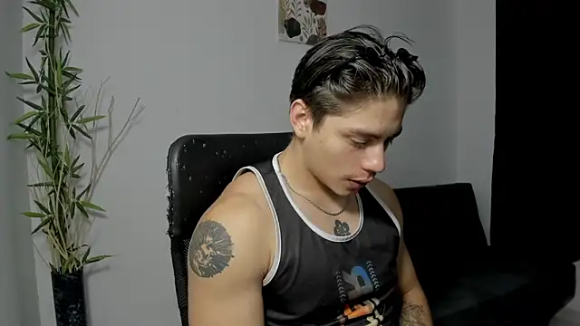 Giordano Russo online show from 12.19.24