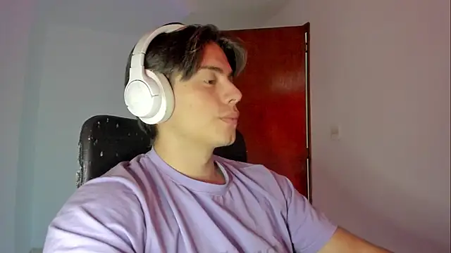 Giordano Russo online show from 10.17.25