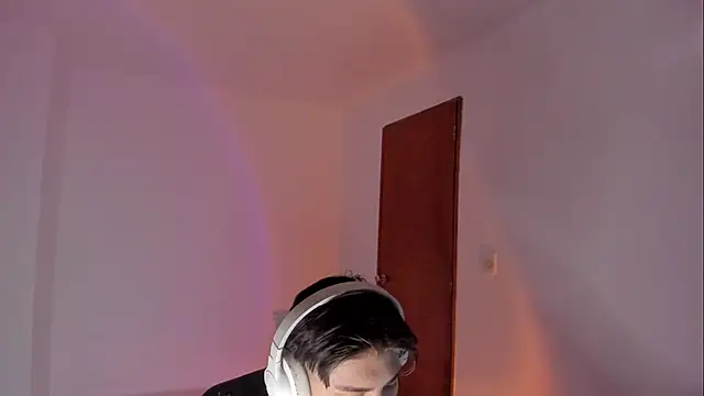 Snapshot of Giordano_Russo chatting on 01.06.26 Giordano Russo online show from 01.06.26