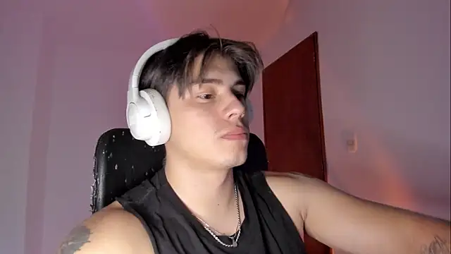 Snapshot of Giordano_Russo chatting on 02.01.26 Giordano Russo online show from 02.01.26