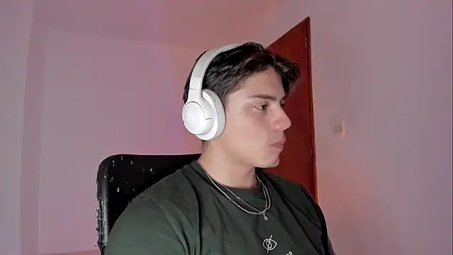 Snapshot of Giordano_Russo chatting on 02.03.26 Giordano Russo online show from 02.03.26