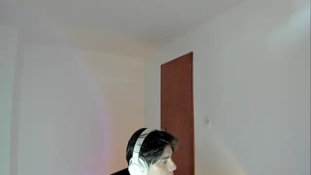 Snapshot of Giordano_Russo chatting on 02.27.26 Giordano Russo online show from 02.27.26