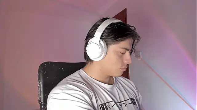 Giordano Russo online show from 04.11.26