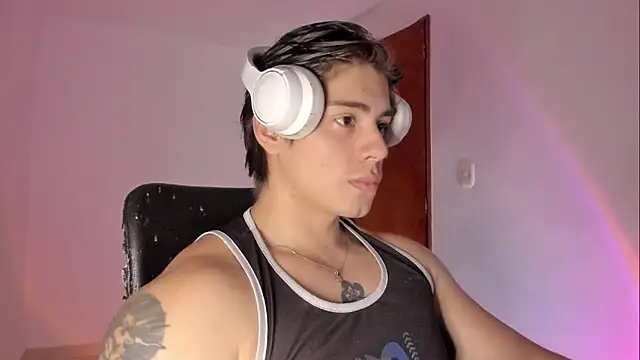 Giordano Russo online show from 04.12.26