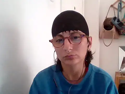 Ariana1995rs online show from 10.21.25