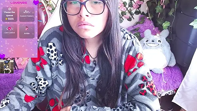 MidoriQuiinn online show from 01.30.25