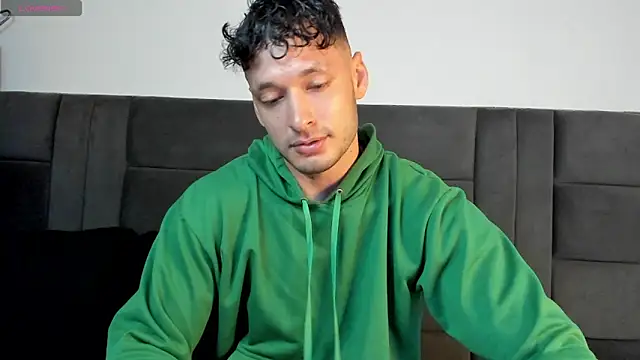 alejandro  2 online show from 06.04.26