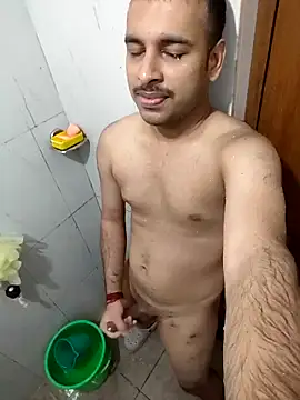 Snapshot of vishnuvinod_india chatting on 03.07.25 vishnuvinod india online show from 03.07.25