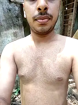 Snapshot of vishnuvinod_india chatting on 03.10.25 vishnuvinod india online show from 03.10.25