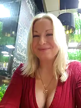 Arina smiles online show from 01.11.25