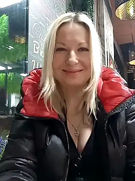Arina smiles online show from 02.15.25