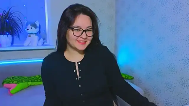 EsterLogan online show from 11.29.25