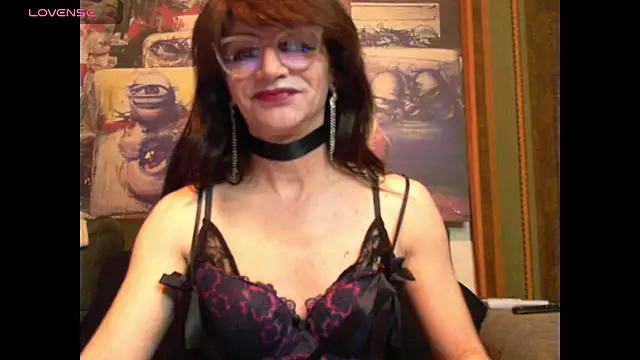 Snapshot of TheBlackWtch chatting on 04.08.26 TheBlackWtch online show from 04.08.26