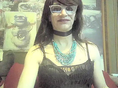 Snapshot of TheBlackWtch chatting on 06.08.26 TheBlackWtch online show from 06.08.26