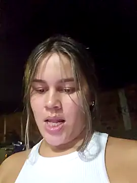 Snapshot of sweet_lucia chatting on 01.13.25 sweet lucia online show from 01.13.25