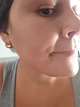 Snapshot of sweet_lucia chatting on 01.17.25 sweet lucia online show from 01.17.25