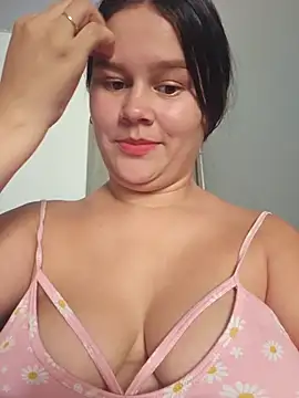 sweet lucia online show from 11.04.25