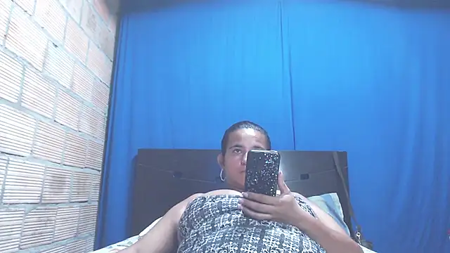 Snapshot of isabella_dirty69 chatting on 03.02.25 isabella dirty69 online show from 03.02.25