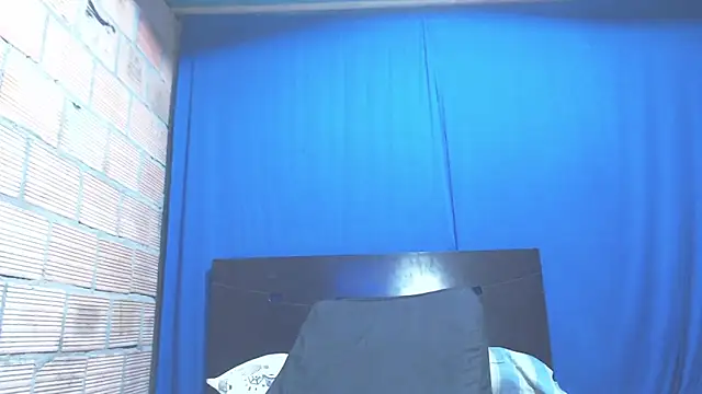 Snapshot of isabella_dirty69 chatting on 03.04.25 isabella dirty69 online show from 03.04.25