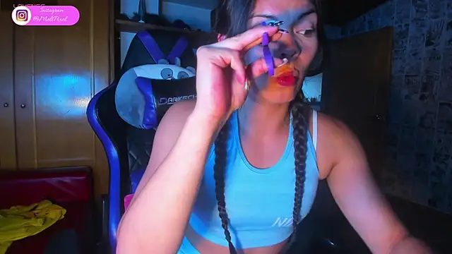 Meli Pixel online show from 11.07.25