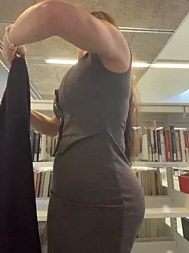 Snapshot of angelitasexy81 chatting on 11.18.25 angelitasexy81 online show from 11.18.25