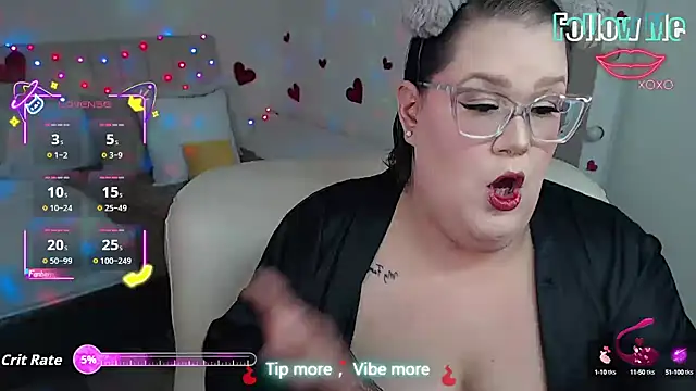 Snapshot of GiannaMorrys chatting on 09.29.25 GiannaMorrys online show from 09.29.25