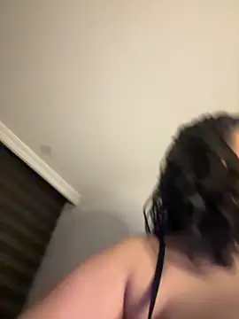 IamSashaLuv online show from 02.17.25