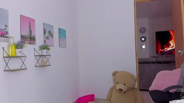 Emma lean online show from 11.25.25